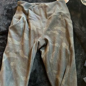 camo leggings